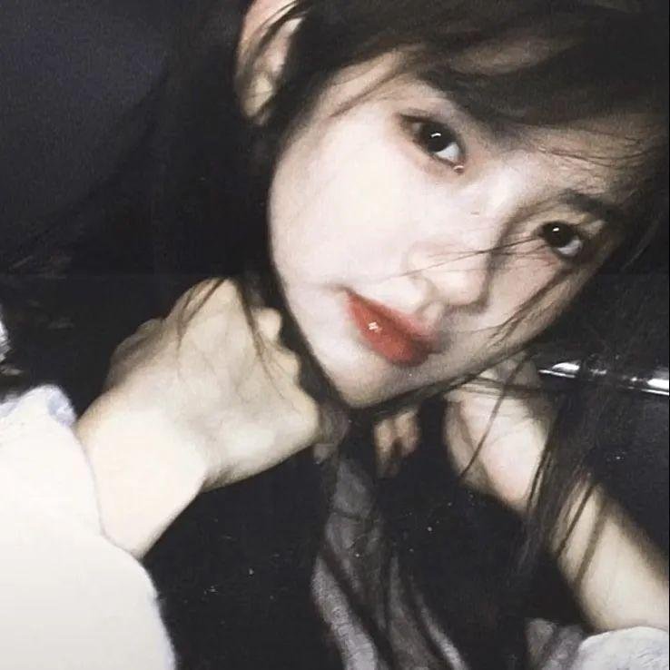 左轮百合